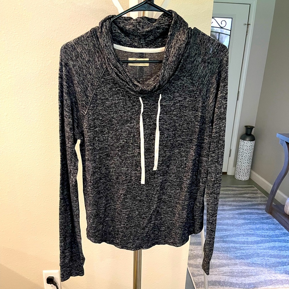 Women’s Hollister long sleeve shirt (S)